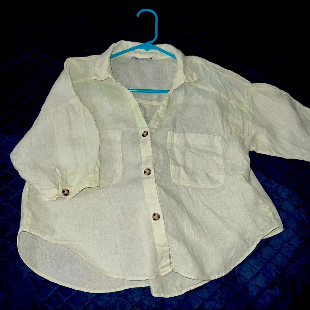 💜ZARA M/L cropped button down blouse